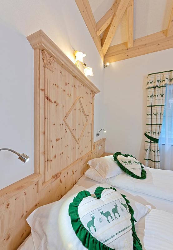 Cesa Melester Campitello di Fassa Esterno foto
